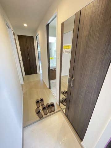 サンテラス・TUTOMIの玄関|シンプルで使いやすい玄関です