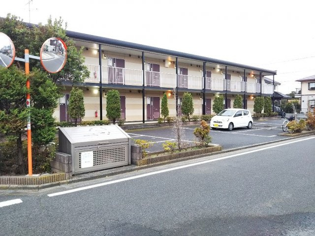 レオパレスステラ0506の駐車場|画像10