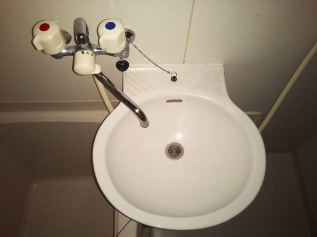 レオパレスステラ0506の洗面所