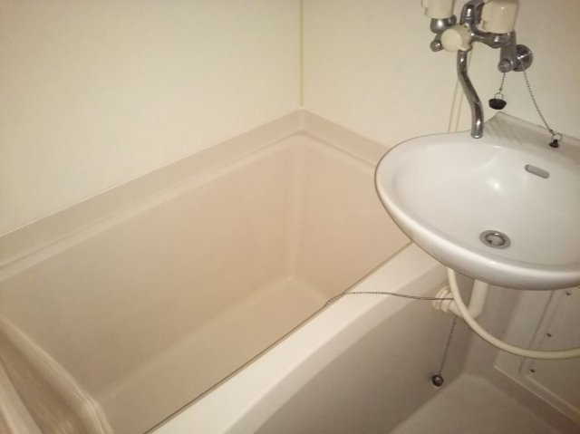 レオパレスステラ0506の浴室|画像8