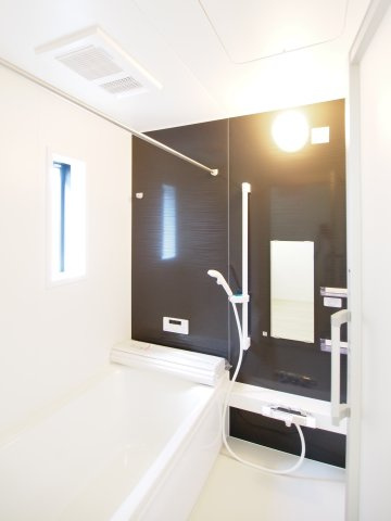 【浴室】 | Cradle garden　松川町第８　２号棟 | ※同施工物件写真