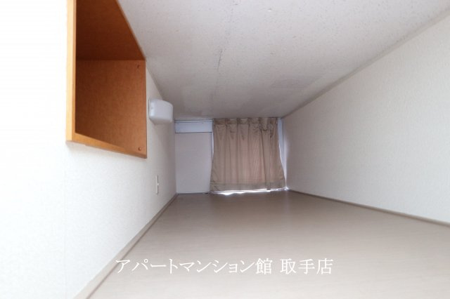 レオパレスソフィア中原の寝室