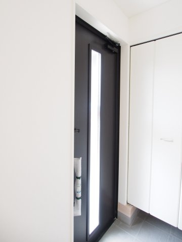 【玄関】 | Cradle garden　松川町第８　４号棟 | ※同施工物件写真