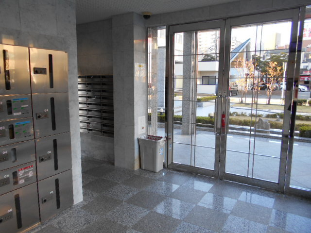 クリエート日赤通りⅡのロビー
