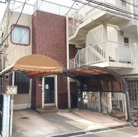 アドバンスヤマ駐車場