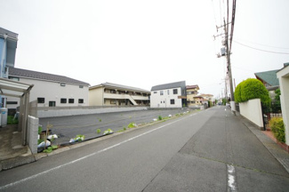 【前面道路含む現地写真】
