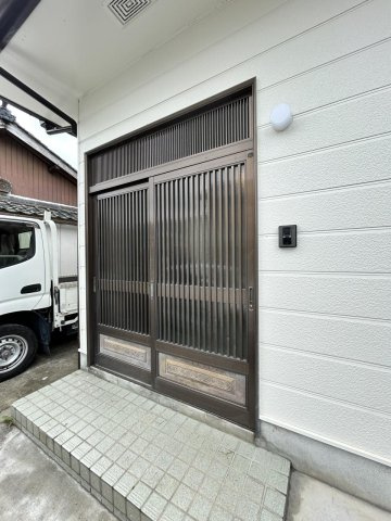 金田町金川　中古戸建の玄関
