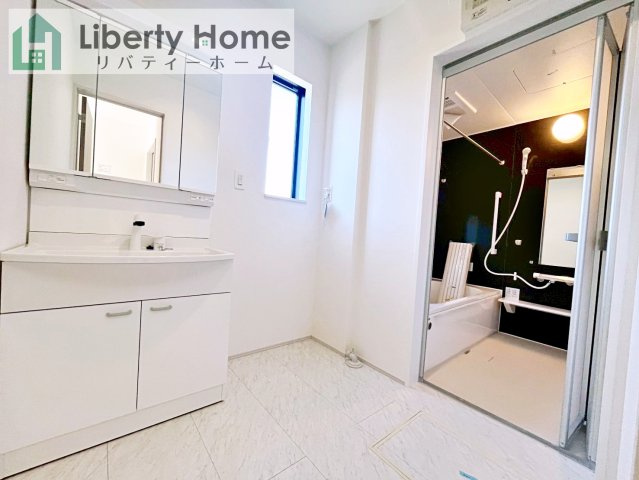 土浦市右籾　新築戸建　C号棟の脱衣所