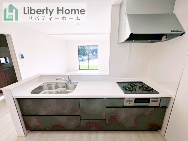 土浦市右籾　新築戸建　C号棟のキッチン