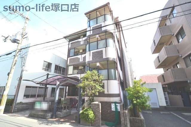 武庫之館H＆Sの外観
