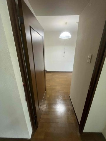 ニューステージ川奈の洋室