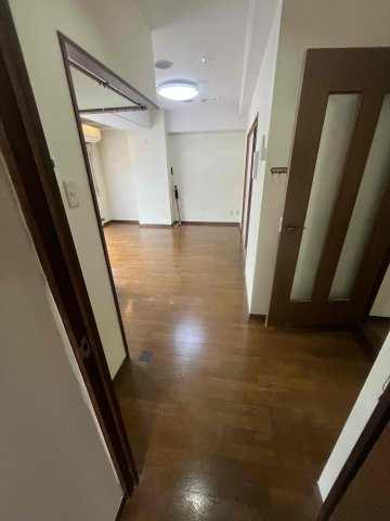 ニューステージ川奈の居間・リビング