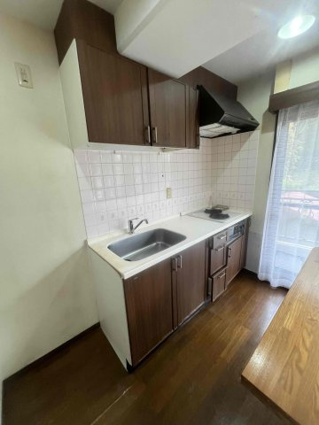 ニューステージ川奈のキッチン