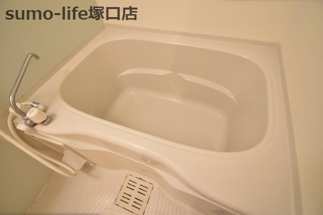グリーンリーフ東園田の浴室