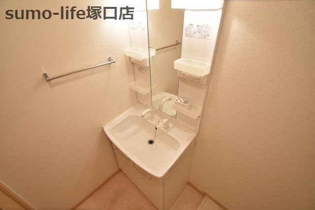 グリーンリーフ東園田の洗面所