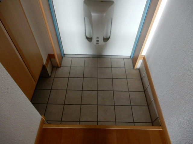 カレント　スクエアの玄関