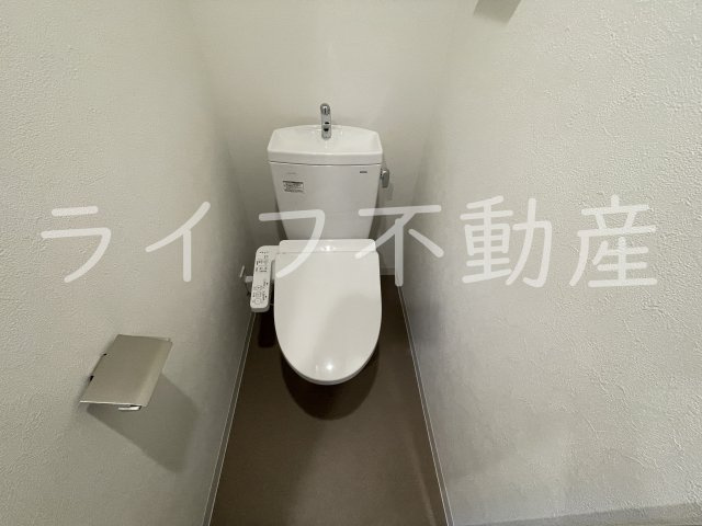 アドバンス大阪リーヴァのトイレ|コンパクトで使いやすいトイレです