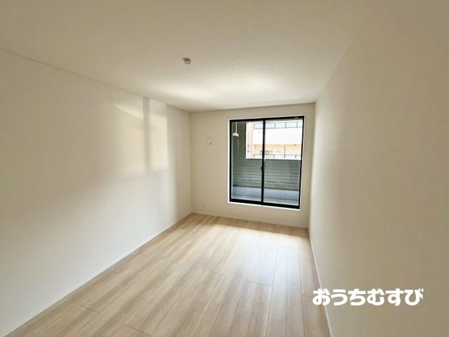 瀬戸市高根町第6(全3棟)の洋室