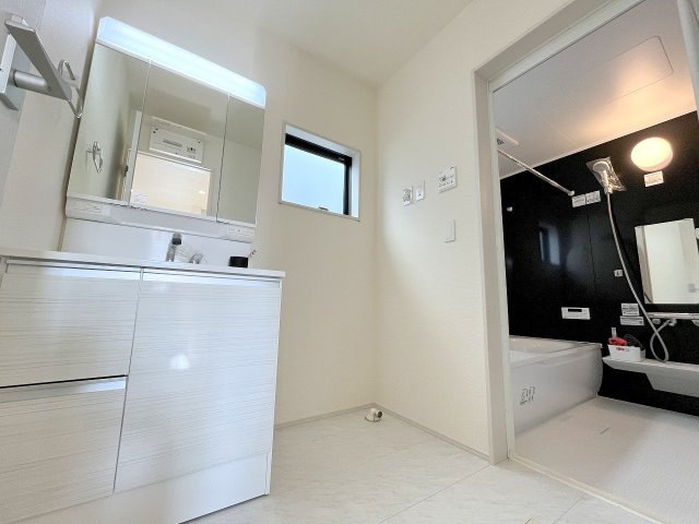 あきる野市渕上全２棟　新築分譲の内観：施工例