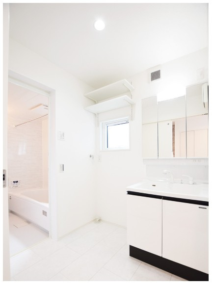 東区船江町１丁目　新築戸建の独立洗面台