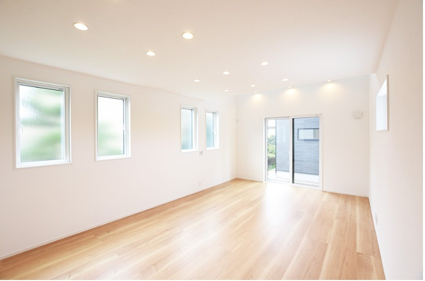 東区船江町１丁目　新築戸建の居間・リビング