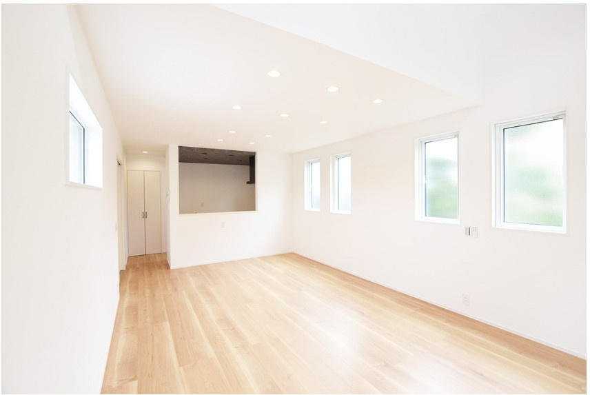 東区船江町１丁目　新築戸建の居間・リビング