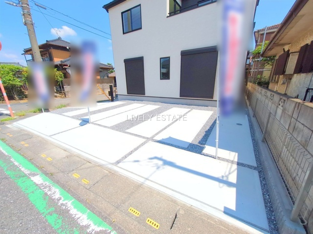 越谷市中島1丁目 新築分譲住宅の駐車場