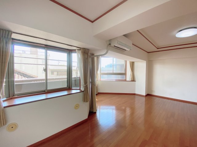 ライオンズシティ大府駅前の居間・リビング