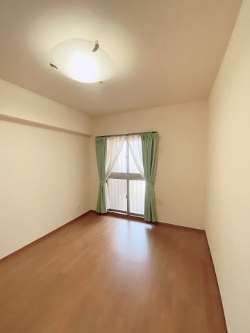 ライオンズシティ大府駅前の洋室