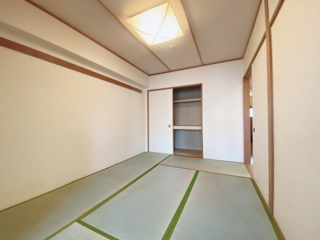 ライオンズシティ大府駅前の和室