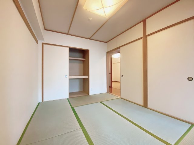 ライオンズシティ大府駅前の和室