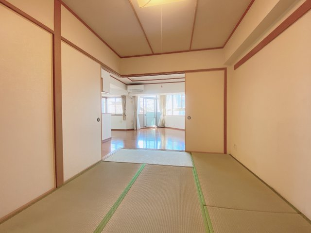 ライオンズシティ大府駅前の和室