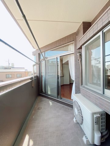 ライオンズシティ大府駅前のバルコニー