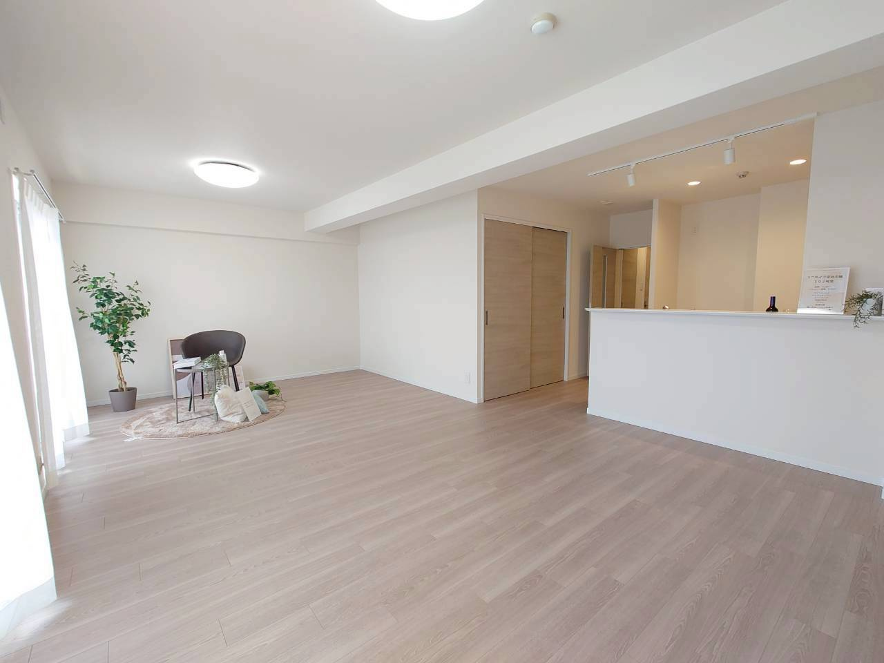 ◆室内リフォーム済みの美室◆京阪宇治線『木幡』駅徒歩６分◆ユニライフ宇治木幡の居間・リビング|リビング