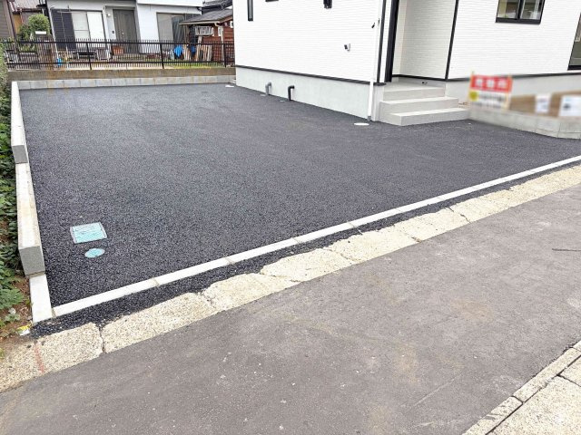 常総市豊岡町第3　新築戸建て　1号棟の駐車場|カースペースは2台お停めいただけます♪