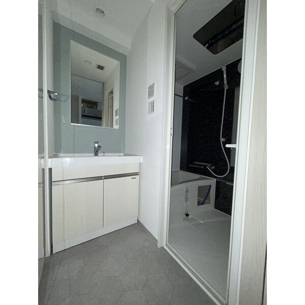 ブランシエスタ金山北　名古屋市賃貸　仲介手数料無料の洗面所