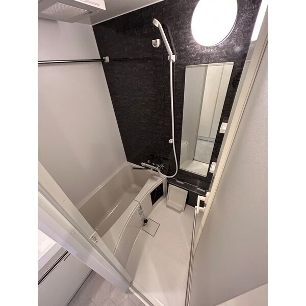 ブランシエスタ金山北　名古屋市賃貸　仲介手数料無料の浴室