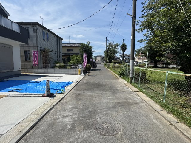 流山市江戸川台西２丁目新築戸建（江戸川台西１期）の周辺|西側前面道路