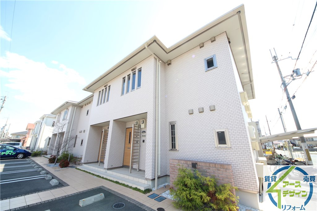 ル・アベニールの外観