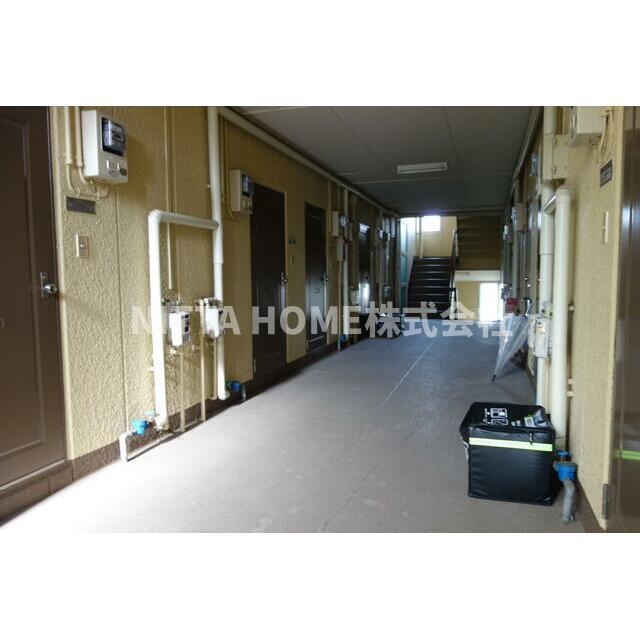 ライフステージ広瀬倉梯のロビー|物件廊下部分です◇