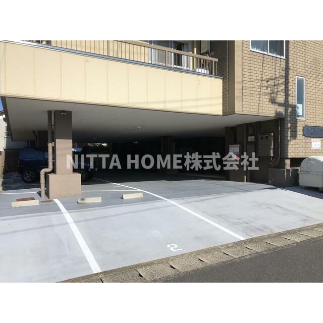 ライフステージ広瀬倉梯の駐車場|敷地内駐車場に空きがあります◎