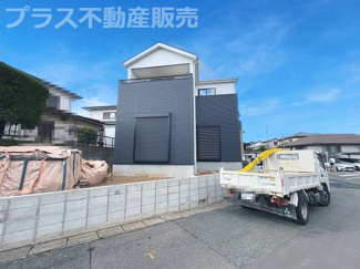 【外観】 | 現地写真。同じ物件を見るなら、プラス不動産販売にお任せ下さい。