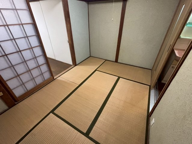 久世中久世町１丁目の和室