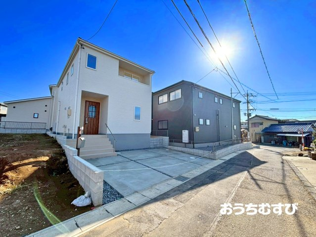 春日井市田楽町郷中(全3棟)の前面道路含む現地写真