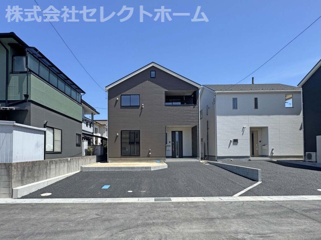 耐震+制震の家 山手町5丁目 第10：住宅性能取得物件 1号棟 山手小徒歩12分の前面道路含む現地写真|★先着順販売受付開始！
◎耐震+制震の家：福山市山手町5丁目 第10：1号棟
◎住宅性能評価取得物件
◎価格への挑戦と性能にもこだわった家
◎山手小学校まで徒歩12分