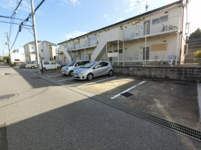 【駐車場】