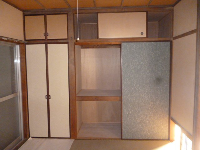 山口市宮野上の中古一戸建の収納