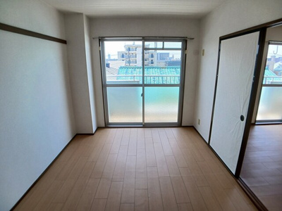 【寝室】 | プラムヴィレッジ