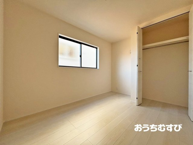 春日井市田楽町郷中(全3棟)の洋室