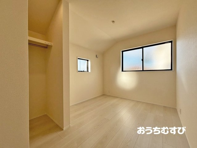 春日井市田楽町郷中(全3棟)の洋室